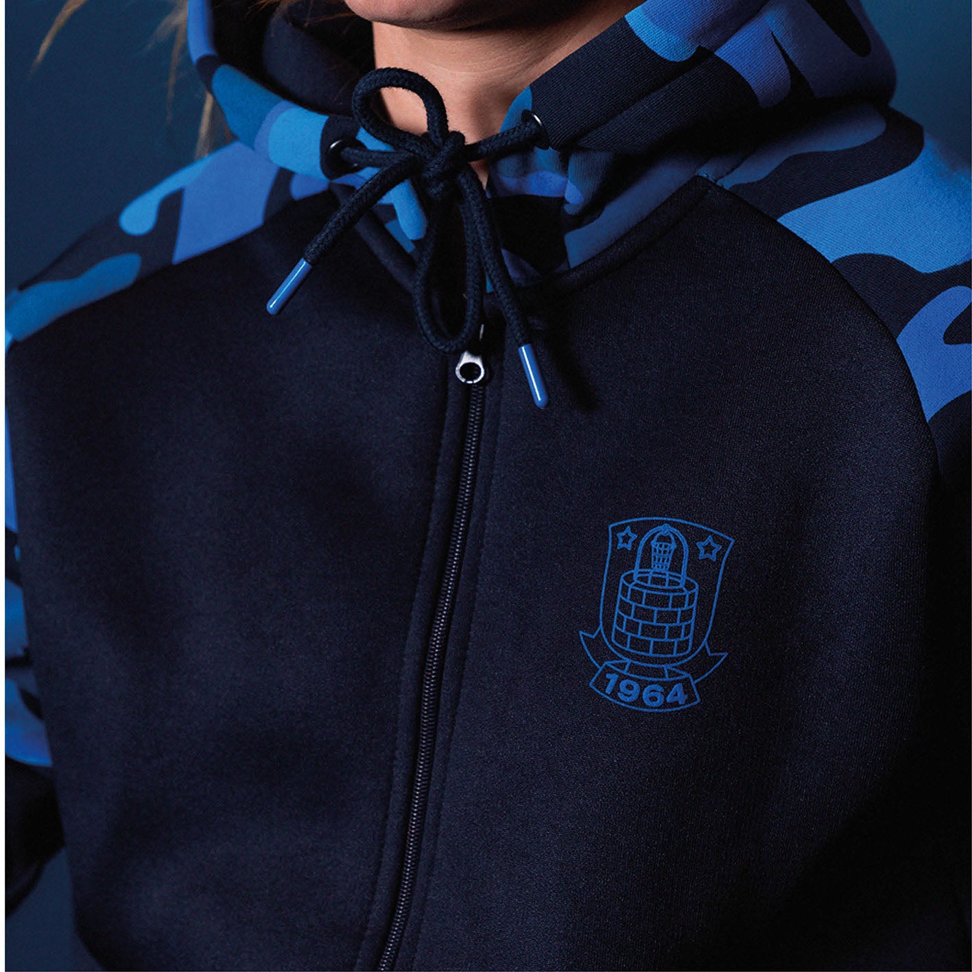 Hættetrøje Blå Camo m. lynlås