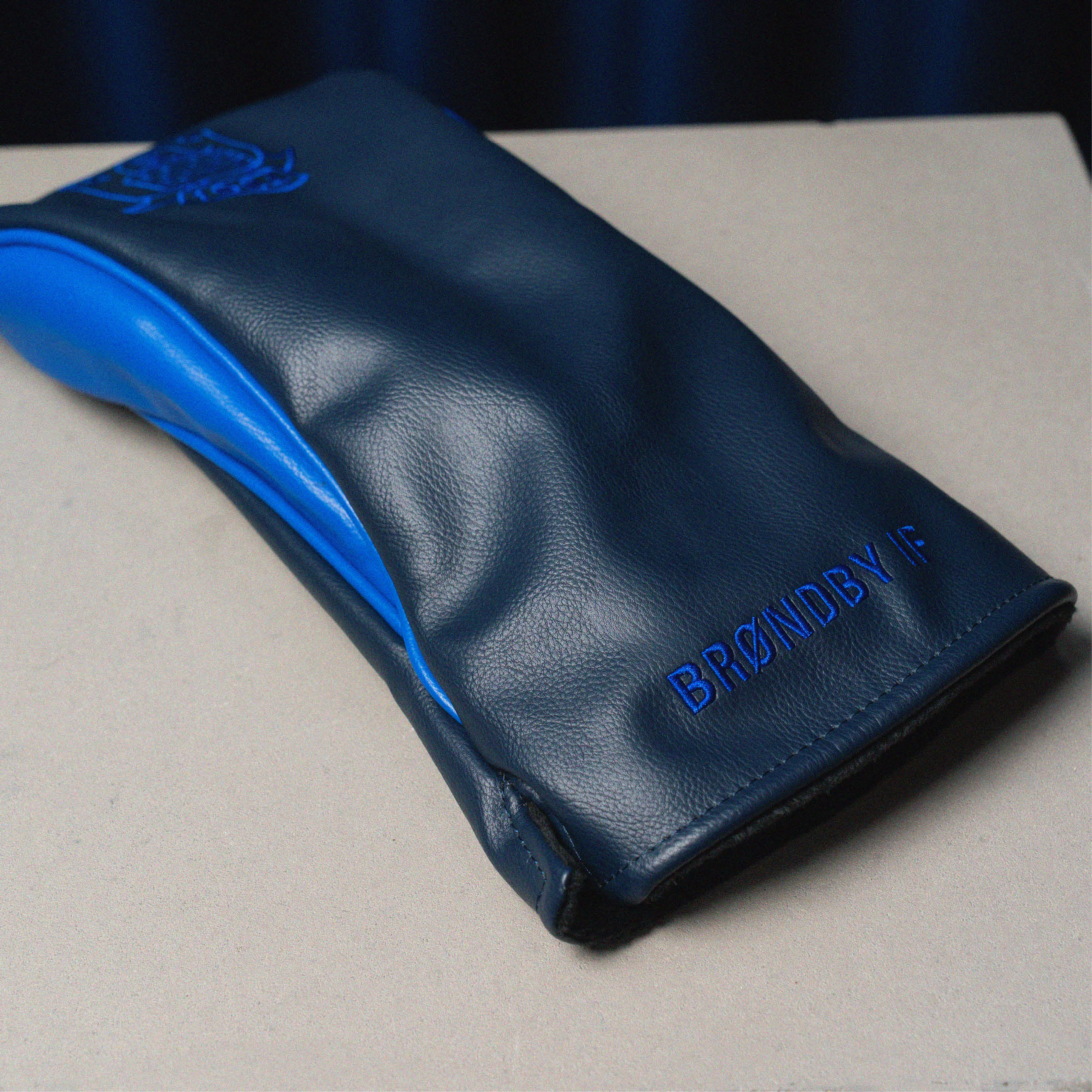 Golf Fairway Cover Navy m. Logo