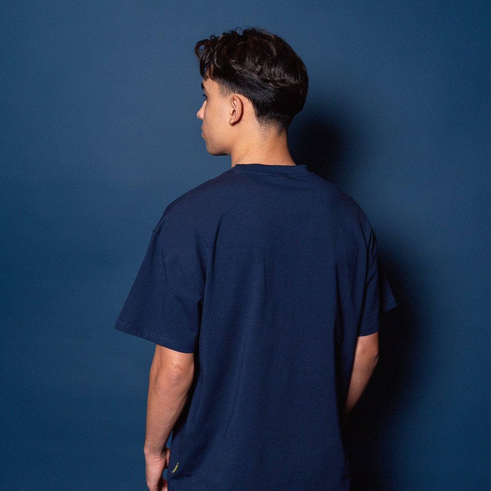 T-Shirt - Navy med BIF Badge