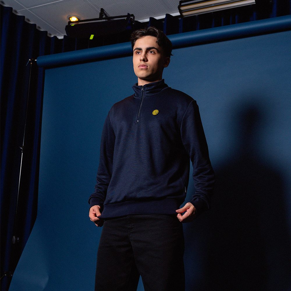 Crewneck - Navy med BIF Badge