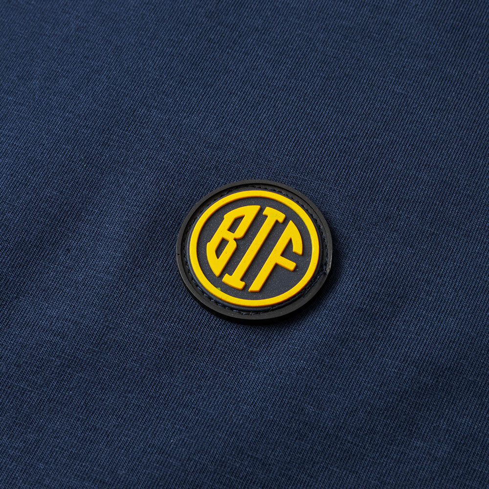 T-Shirt - Navy med BIF Badge