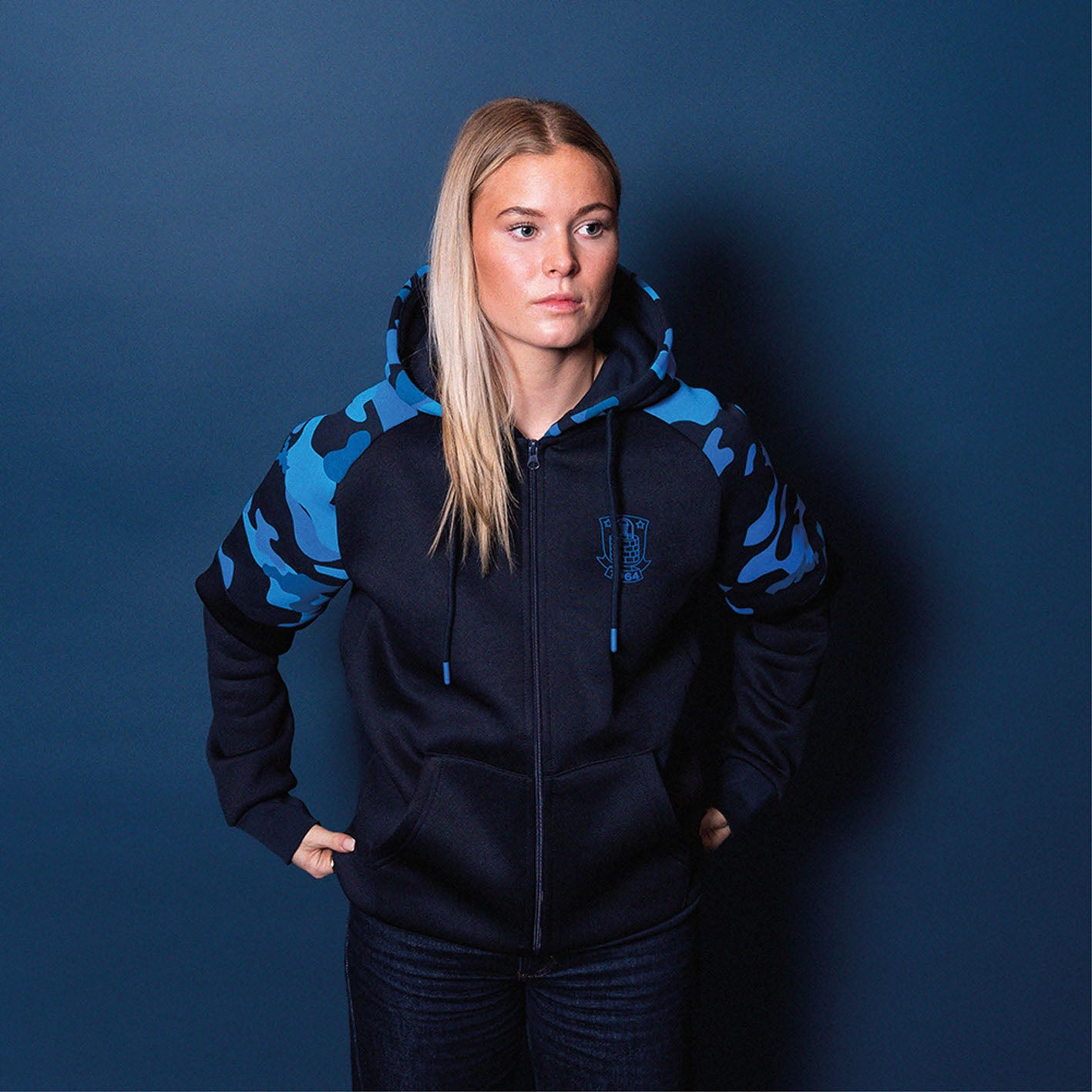 Hættetrøje Blå Camo m. lynlås