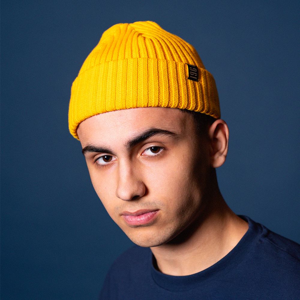 Beanie - Gul beanie med 1964
