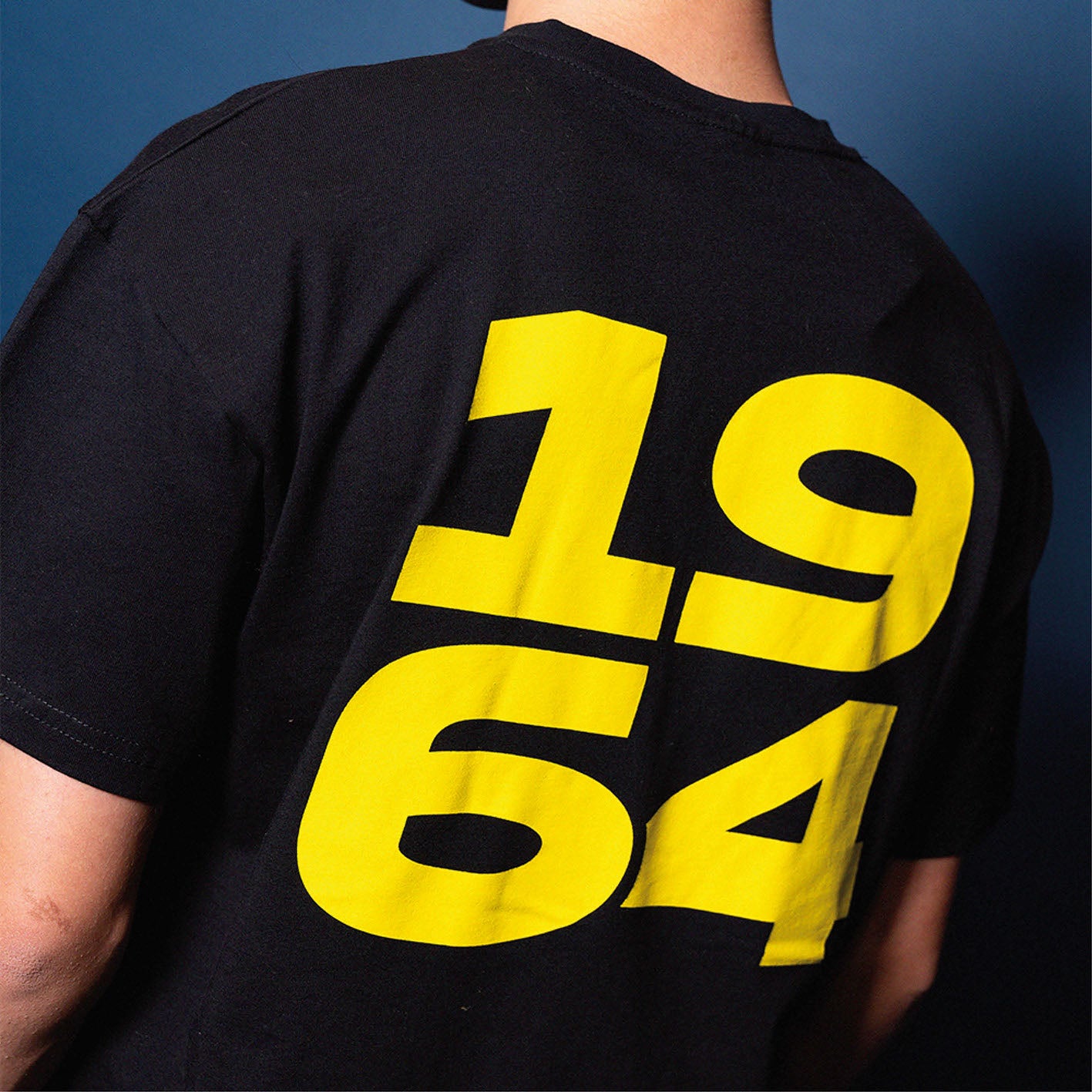 T-shirt - Sort BIF/1964