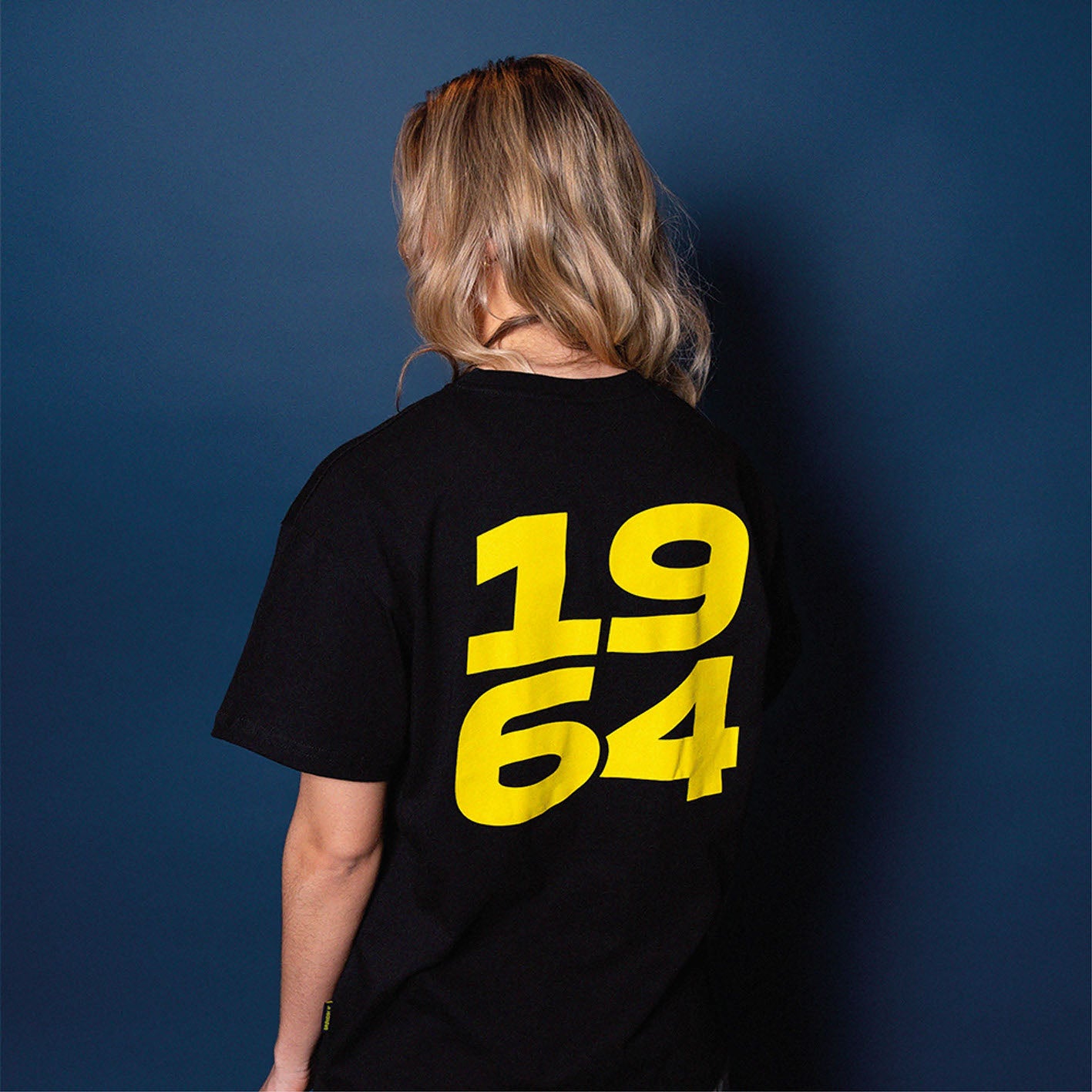 T-shirt - Sort BIF/1964